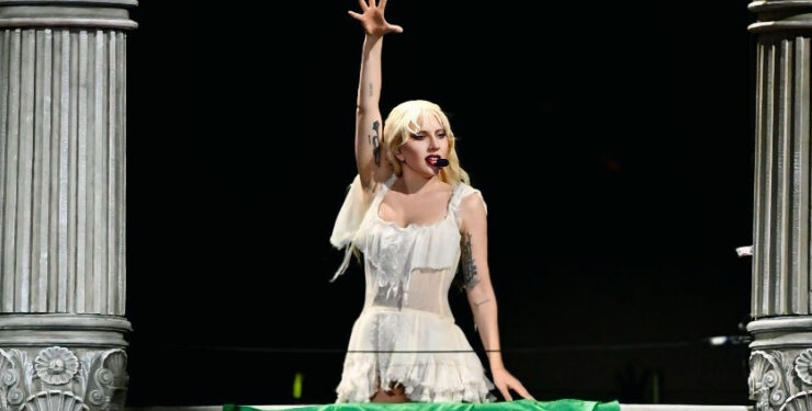 “Lei de Gaga”: nova lei reconhece fibromialgia como condição que pode configurar deficiência