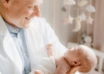 Congresso aprova ampliação da licença-paternidade