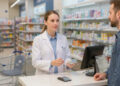 Entra em vigor lei que autoriza farmácias em supermercados; entenda