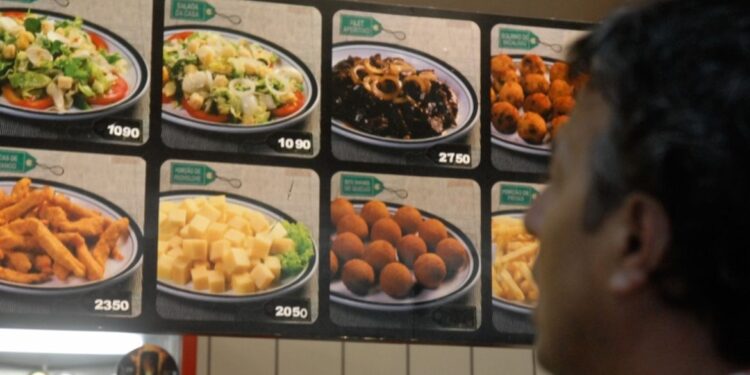 Trabalhadores consideram ultraprocessados um risco à saúde