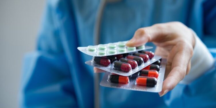 Brasil monitora impacto da guerra na distribuição de medicamentos