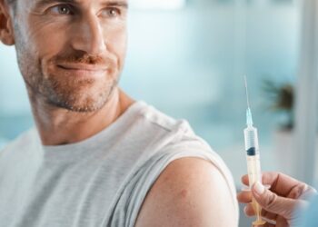 Vacina da gripe pode reduzir risco de infarto e AVC, aponta estudo dinamarquês