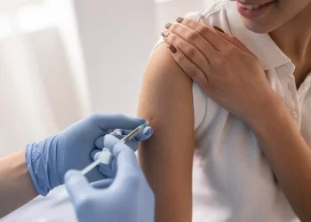 Anvisa amplia para maiores de 18 anos vacina que previne bronquiolite