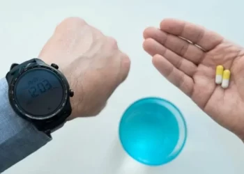 Não erre o horário dos medicamentos: veja guia completo com todos os intervalos