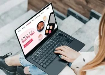 Beleza cresce no digital e muda o jogo nas farmácias