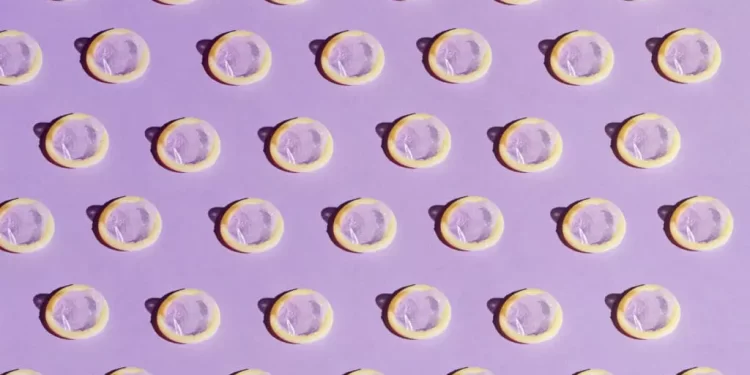 Fabricante de preservativos pode subir preços em 30% devido à guerra no Irã