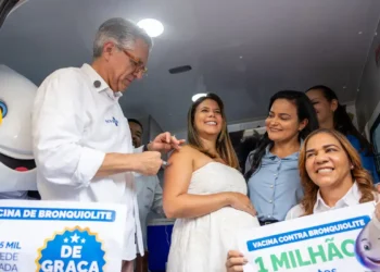 Brasil vacina mais de 1 milhão de gestantes contra vírus causador da bronquiolite em bebês