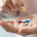 38% dos brasileiros tomam medicamentos antes de buscar atendimento médico