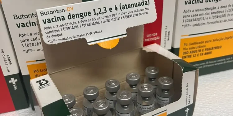 Vacina contra dengue do Butantan é suspensa após reações adversas