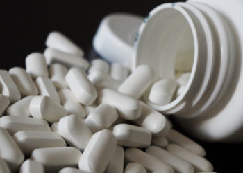 Brasileiros estão tomando muito medicamento para dormir, quando existem alternativas eficazes