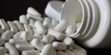 Brasileiros estão tomando muito medicamento para dormir, quando existem alternativas eficazes