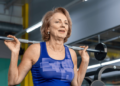 Perda de massa muscular acelera após os 40 anos: saiba como prevenir