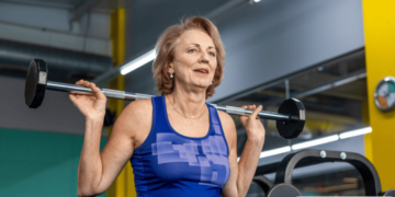 Perda de massa muscular acelera após os 40 anos: saiba como prevenir
