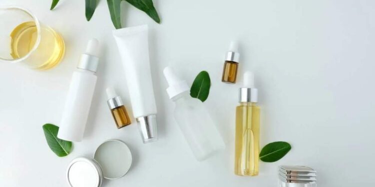 Cosméticos sem registro têm fabricação e venda proibidas pela Anvisa