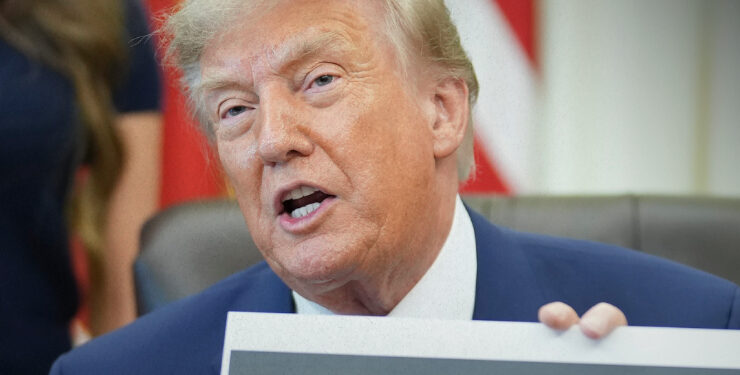 Decreto de Trump reduz vacinas infantis recomendadas nos EUA e gera alerta entre especialistas
