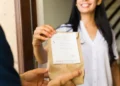 Anvisa libera venda de medicamentos por plataformas como iFood e Rapp