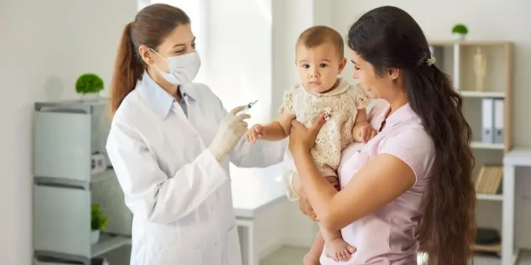 Por que as crianças tomam tantas vacinas? Veja 9 dúvidas sobre doses e segurança