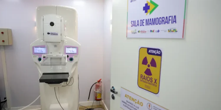 Cirurgias plásticas de mama no SUS crescem mais de 50% em dez anos