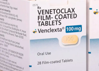 Medicamento contra o câncer reduz células infectadas pelo HIV em macacos, diz estudo