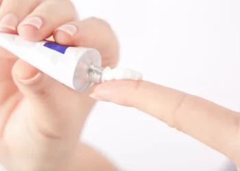 Confira 10 pomadas anti-inflamatórias (indicações e como usar)