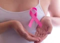 Outubro Rosa: 36% das mulheres com câncer de mama relatam falta de informação sobre tratamento