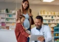 Dia das Crianças: categoria de baby care movimenta R$ 11,4 bilhões nas farmácias