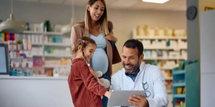 Dia das Crianças: categoria de baby care movimenta R$ 11,4 bilhões nas farmácias