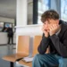 Venda de remédios para depressão cresce 12% impulsionada pela Gen Z